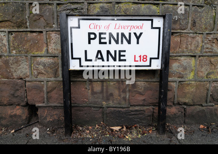 Penny Lane Straße unterzeichnen in Liverpool. Penny Lane wurde berühmt durch die Beatles Aufnahme mit dem gleichen Namen. Stockfoto