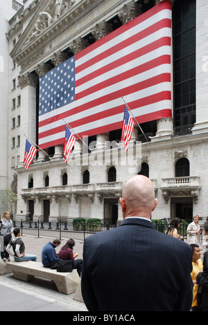 Menschen vor NYSE, New York City, Vereinigte Staaten von Amerika Stockfoto