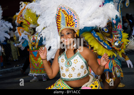 Tänzerin, Junkanoo, Tag des neuen Jahres 2011, Nassau, Bahamas Stockfoto