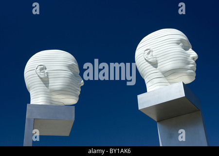 Die Installation - Köpfe, verschieben - auf dem Forum in Adlershof, Berlin, Deutschland Stockfoto