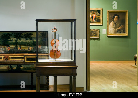 In einem Zentrum Fall der Messias Violine von Antonius Stradivarius Cremoensis/Faciebat Anno 1716 Ashmolean Museum, Oxford Stockfoto
