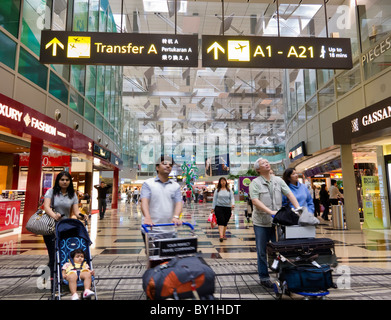 Innenraum des neuen Terminal 3 am Flughafen Changi in Singapur Stockfoto