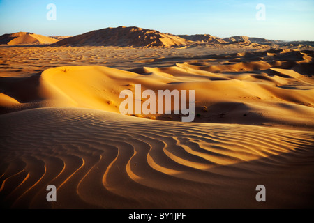 Oman, Khali. Die Mars-Landschaft der Khali Dünen. Abendlicht. Stockfoto