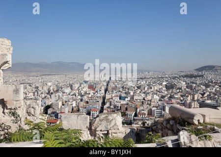 Mit Blick auf Athen von Akropolis an einem sonnigen Tag. Stockfoto