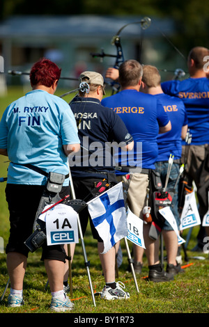 Bogenschützen bereit, in einem internationalen Wettbewerb zwischen der Cap of the North Länder schießen ( Finnland, Schweden, Norwegen ) , Finnland Stockfoto