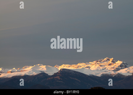 Sonnenuntergang am Las Tres Sorores Spitzen - Añisclo, Monte Perdido und Marboré, Nationalpark Ordesa und Monte Perdido, Huesca, Spanien Stockfoto