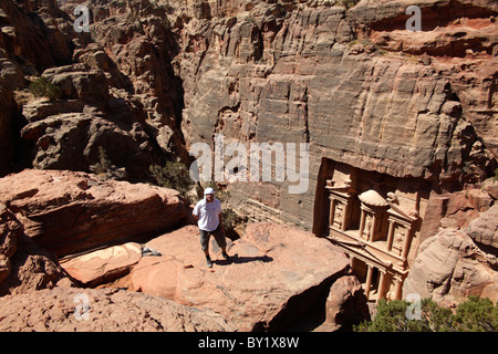 Erhöhten Blick auf Al Khazneh (oder Treasury), Petra, Jordanien Stockfoto