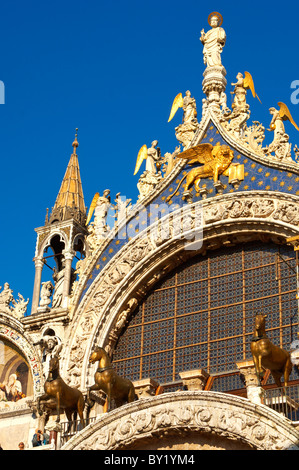 Vor der Basilika Saint Marks - Venedig - Italien Stockfoto