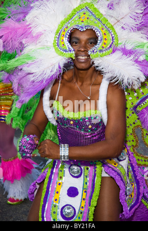 Tänzerin, Junkanoo, Tag des neuen Jahres 2011, Nassau, Bahamas Stockfoto