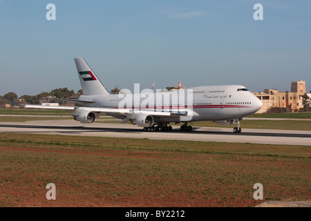 Dubai Air Wing Boeing 747-400 VIP-Transport am Start Stockfoto