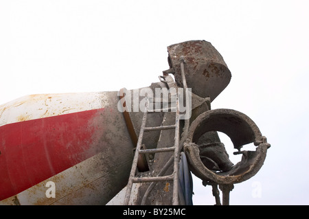 Zement-Schacht auf Tasche Betonmischer-LKW Stockfoto