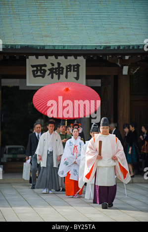 Asien, Japan, Tokyo, Trauung am Meiji-Jingu Schrein Stockfoto