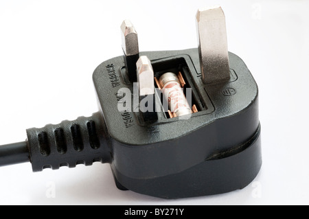 Elektrische Stecker Sicherung auf weißem Hintergrund Stockfoto