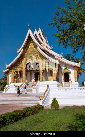 Luang Phabang National Museum mit gold und wunderbare Architektur Tempel in Laos Loa Asien Stockfoto