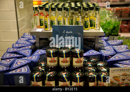 Schwedisches Essen Förderung im John Lewis Foodhall von Waitrose in Oxford St, London Stockfoto