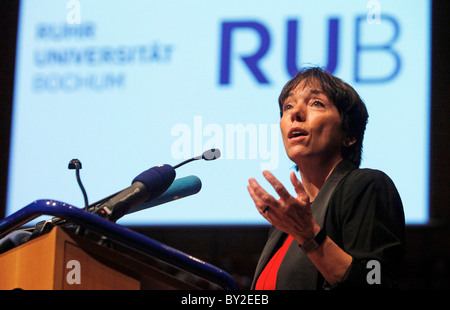 Prof. Dr. Margot Kaessmann während die Antrittsvorlesung von ihrer Gastprofessur an der Ruhr-Universität Bochum, Deutschland Stockfoto