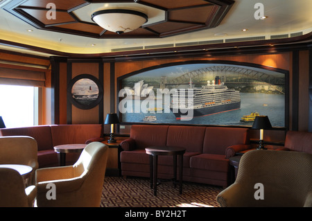 Der Commodore Club an Bord der Cunard neueste Queen Elizabeth. 13. Januar 2011 Stockfoto