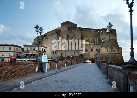 Wenig Licht Schuss von Castel OVO frühen Dämmerung Stockfoto