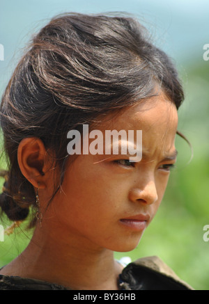 Porträt von ethnischen Mädchen in der Nähe von Sapa, Vietnam Stockfoto