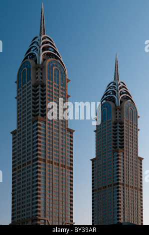 Al-Kazim Towers auch bekannt als Business Central Twin Towers, Dubai Stockfoto