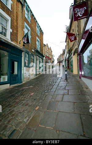 Nachschlagen von Catherine Hill, Frome. Frome ist die viertgrößte Stadt in Somerset. Stockfoto