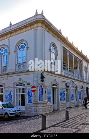 Haus mit Paneelen aus Azulejos, blauen Kacheln in Funchal, Madeira Stockfoto