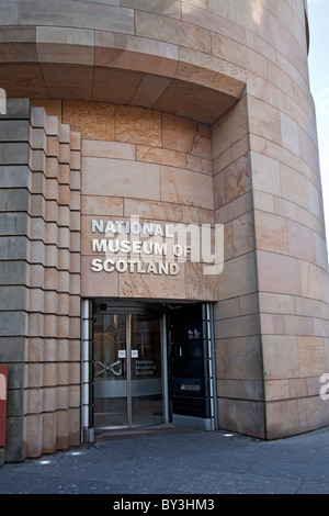Das National Museum of Scotland Haupteingang auf Chambers Street, Edinburgh. Stockfoto