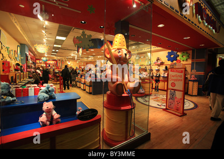 Aufbau eine Bären-Werkstatt in Vaughan Mills mall in Toronto Kanada Stockfoto