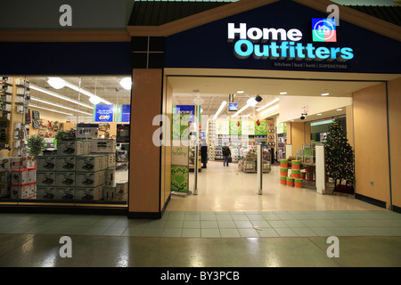 Nach Hause Outfitters Outlet Fabrikverkauf in Vaughan Mills Mall in Toronto, Kanada 2010 Stockfoto