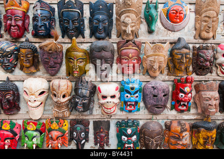 Souvenir-Masken zum Verkauf auf dem Durbar Square in Kathmandu, Nepal Stockfoto