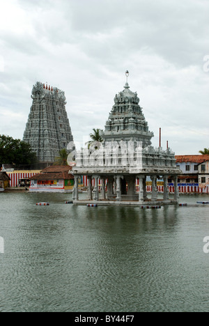 Sucheendram Tempel und Tempel-Teich, Sucheendram, Kanyakumari, Tamilnadu, Indien Stockfoto