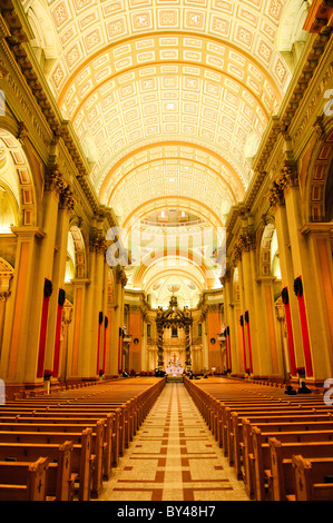 MONTREAL, KANADA - Maria, Königin der Welt die Kathedrale in der Innenstadt von Montreal, Kanada, ist der Sitz der römisch-katholischen Erzdiözese von Montreal und ist die drittgrößte Kirche in Quebec. Stockfoto