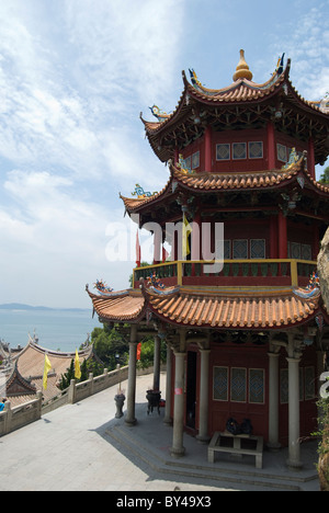 Chinesische Architektur im Tempel der Göttin des Meeres in Meizhou Insel, Putian, Fujian. Stockfoto