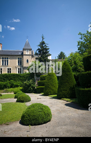 In Vichy, der "Castel Franken" und seine formale Park (Frankreich). Gemeindehaus und öffentlichen Garten. Stockfoto
