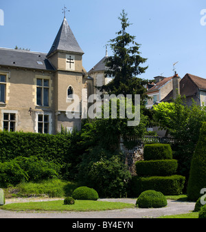 In Vichy, der "Castel Franken" und seine formale Park (Frankreich). Gemeindehaus und öffentlichen Garten. Stockfoto