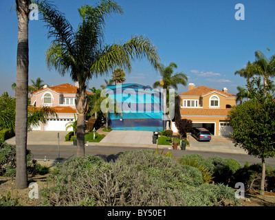 Ein Haus in Südkalifornien ist eingehüllt in ein Gassproof Zelt und voller giftige Zyanid Gas Termiteplage zu töten. Stockfoto