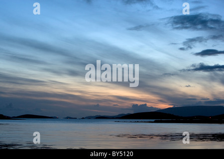 Einer von Hunderten von Buchten, die ein Labyrinth aus Wasserstraßen an der West Küste von Irland zu machen Stockfoto