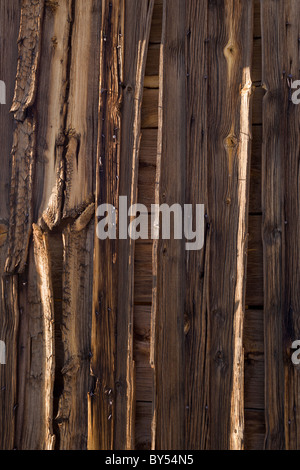 Detail der hölzernen Ruinen das Gefängnis in der Geisterstadt Death Valley von Ballarat, Kalifornien, USA. Stockfoto