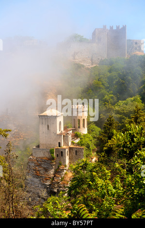 Castello di V√ © Nere [Venere] √ârice, Erice, Sizilien stock Fotos. Stockfoto
