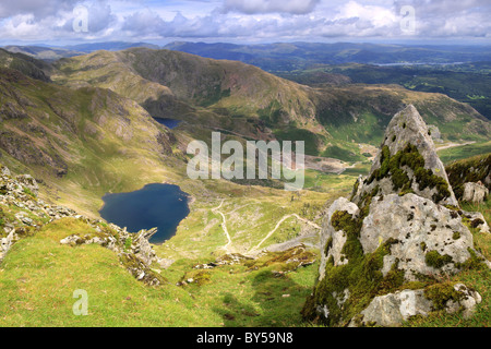 Coniston Greis, Gipfel, nach unten, Hebel Wasser. Stockfoto