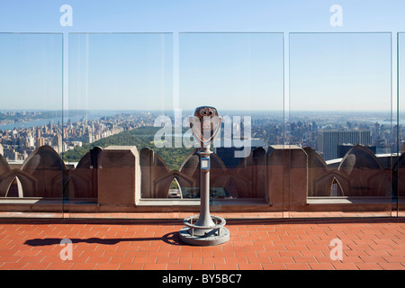 Aussichtsplattform mit Blick auf Manhattan Stockfoto