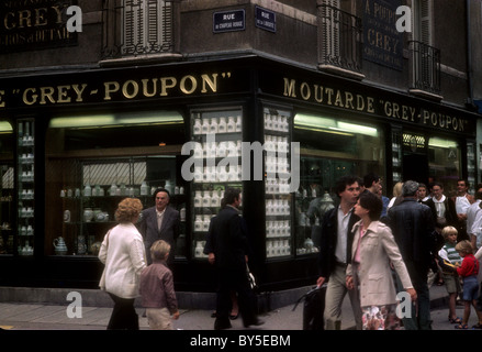 Die Moutarde grau-Poupon-Shop in der Stadt Dijon, Frankreich sieht man im September 1978. (© Richard B. Levine) Stockfoto