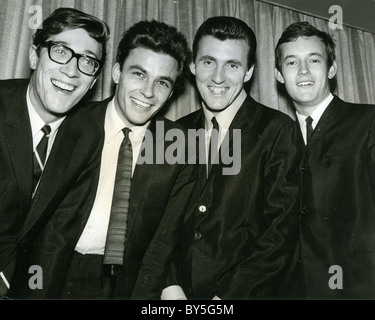 Schatten-UK-pop-Gruppe mit von l: Hank Marvin, John Rostill, Bruce Welch und Brian Bennett um 1970 Stockfoto