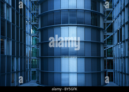 Deutschland, Berlin, Bürogebäude, abstrakte Stockfoto