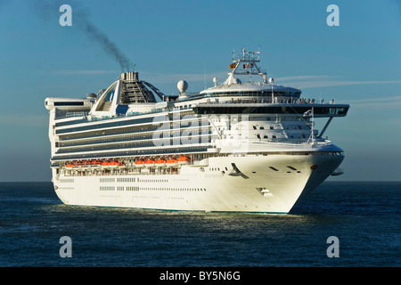 Princess Cruises Grand Class Kreuzfahrtschiff Grand Princess Ankunft in Malaga in Spanien Stockfoto