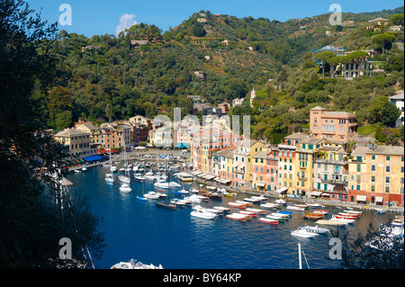 Hafen von Portofino. modische Meer Fischerdorf für die reichen. Ligurischen Küste. Italien Stockfoto