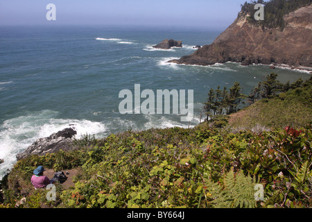 Wanderer Oregon Coast Trail Cape Falcon Oswald West State Park Stockfoto