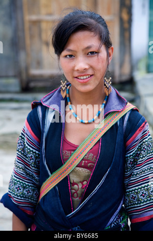 schwarzen Hmong Ethno. Junges Mädchen Porträt. Stockfoto
