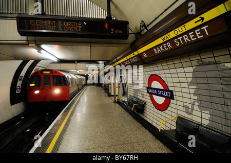 Baker Street U-Bahn Station Bakerloo Line Plattform, London, England, UK Stockfoto