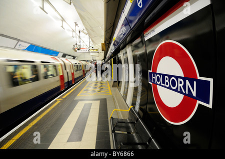 Holborn U-Bahn Station Piccadilly Line Plattform, London, England, UK Stockfoto